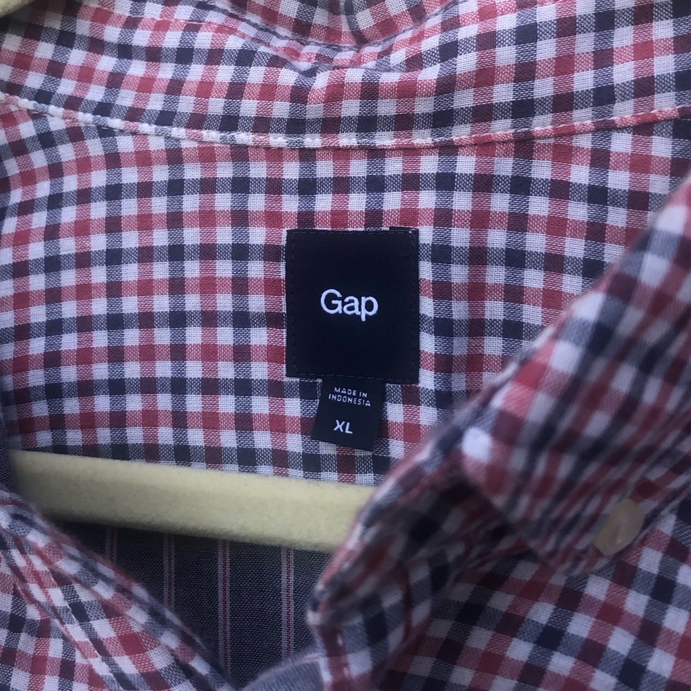 Gap Red and Blue Plaid Oxford Size XL - Picture 11 of 14